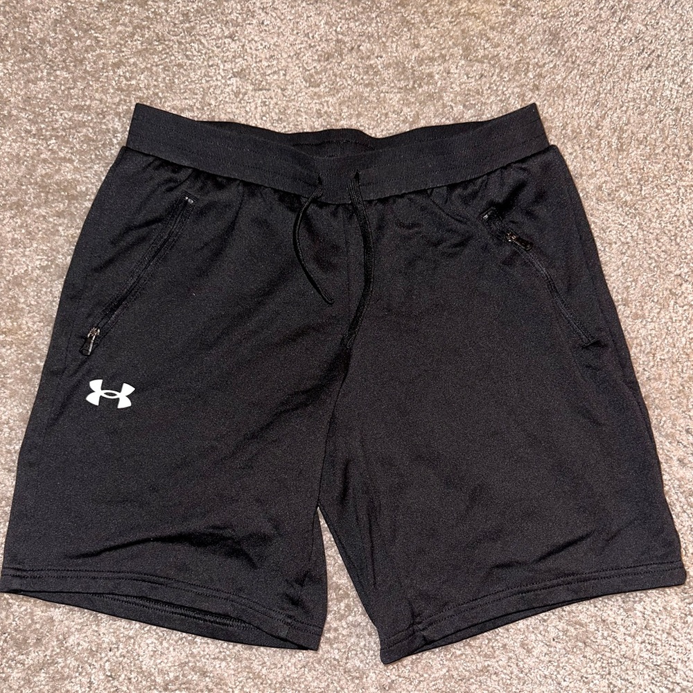 Used - Under Armour- Youth Size YXL - Color Black